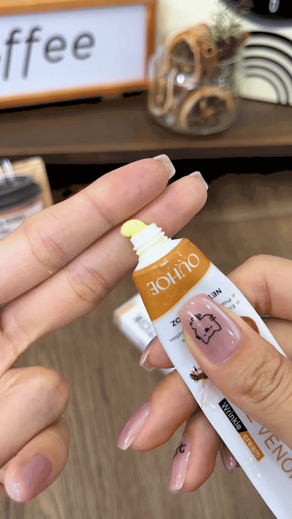 Cremă cu Venin de Albine